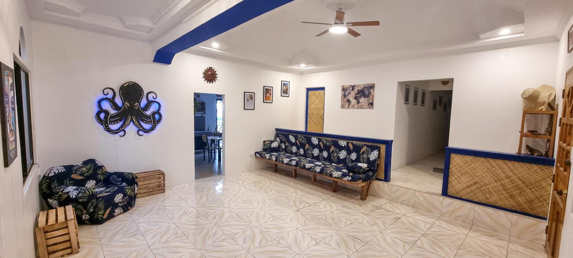 Blue House Backpackers Siquijor Hostel San Juan  Exterior photo