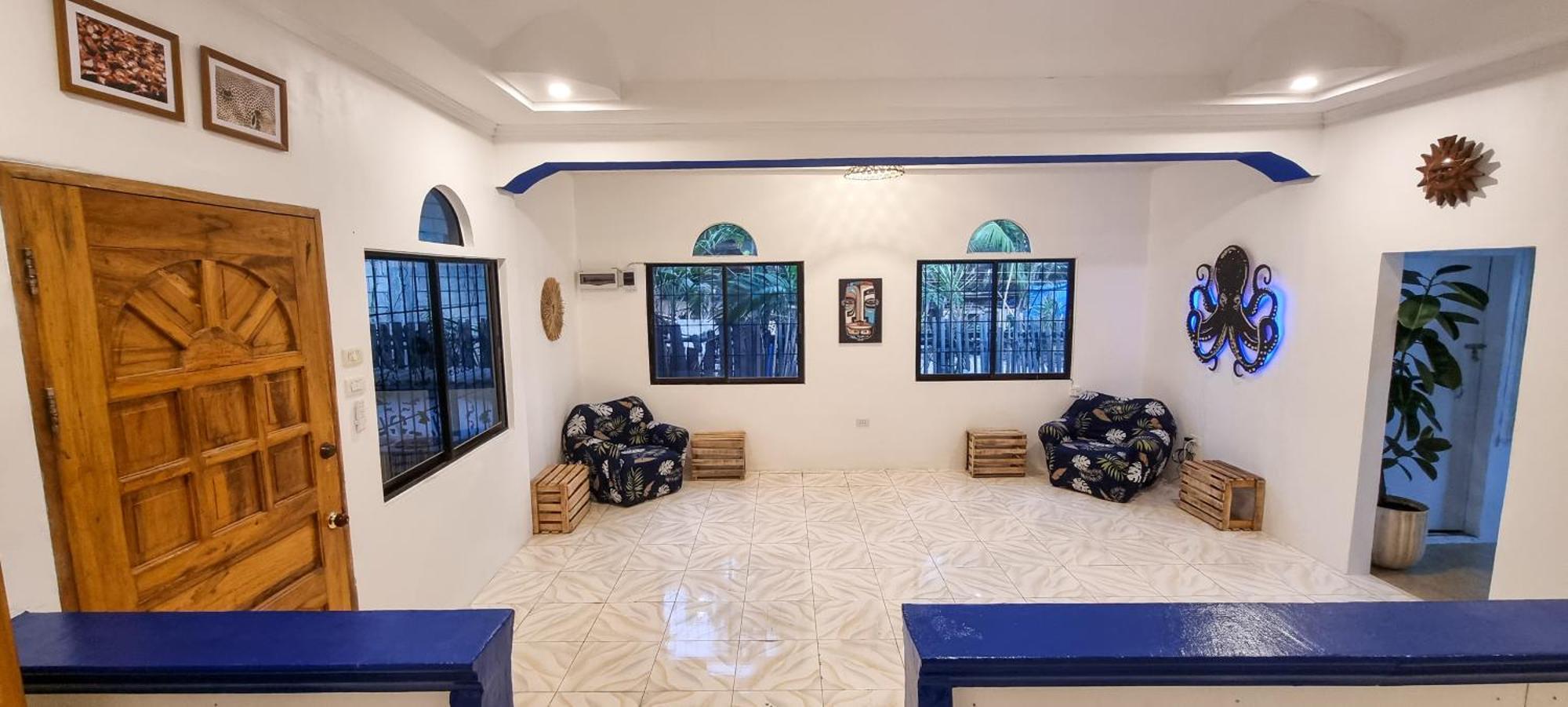 Blue House Backpackers Siquijor Hostel San Juan  Exterior photo