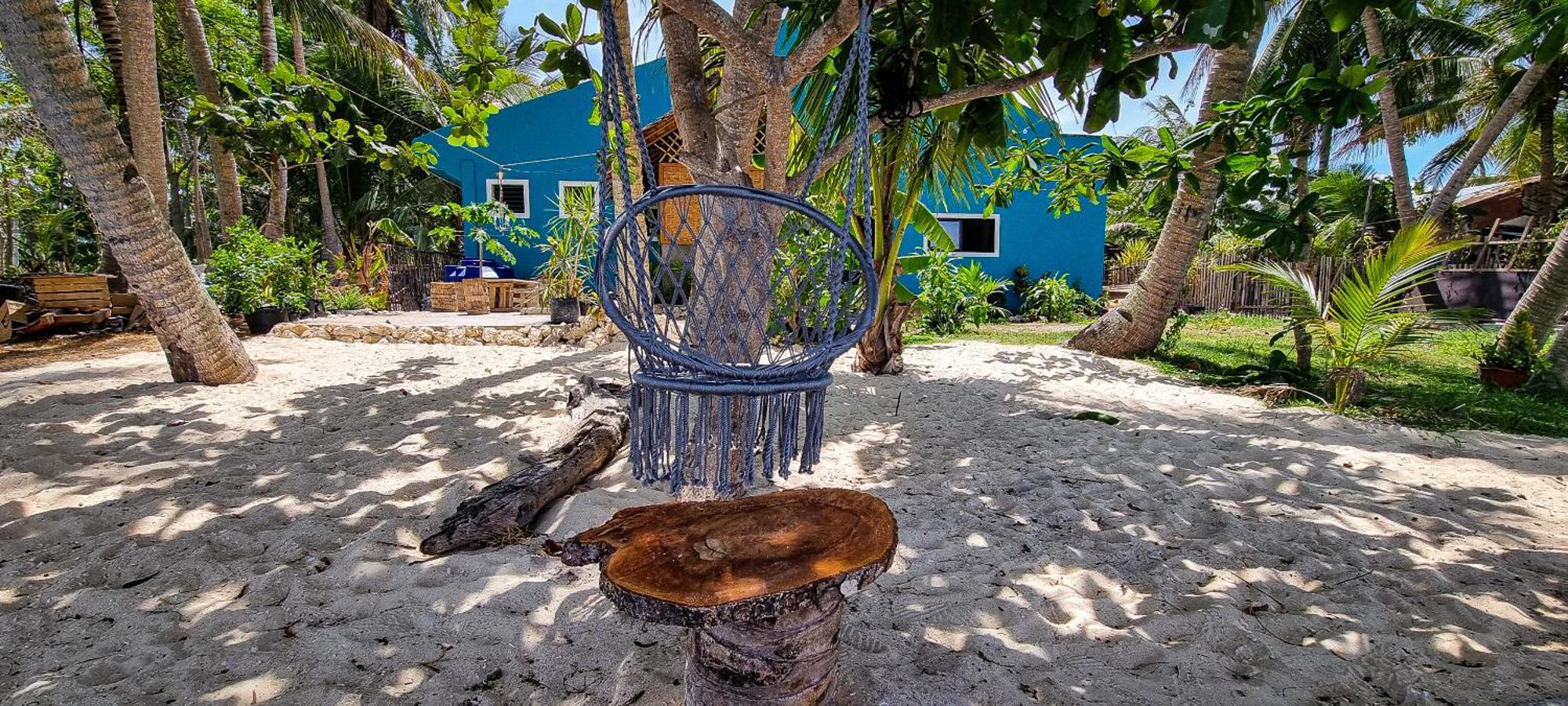 Blue House Backpackers Siquijor Hostel San Juan  Exterior photo