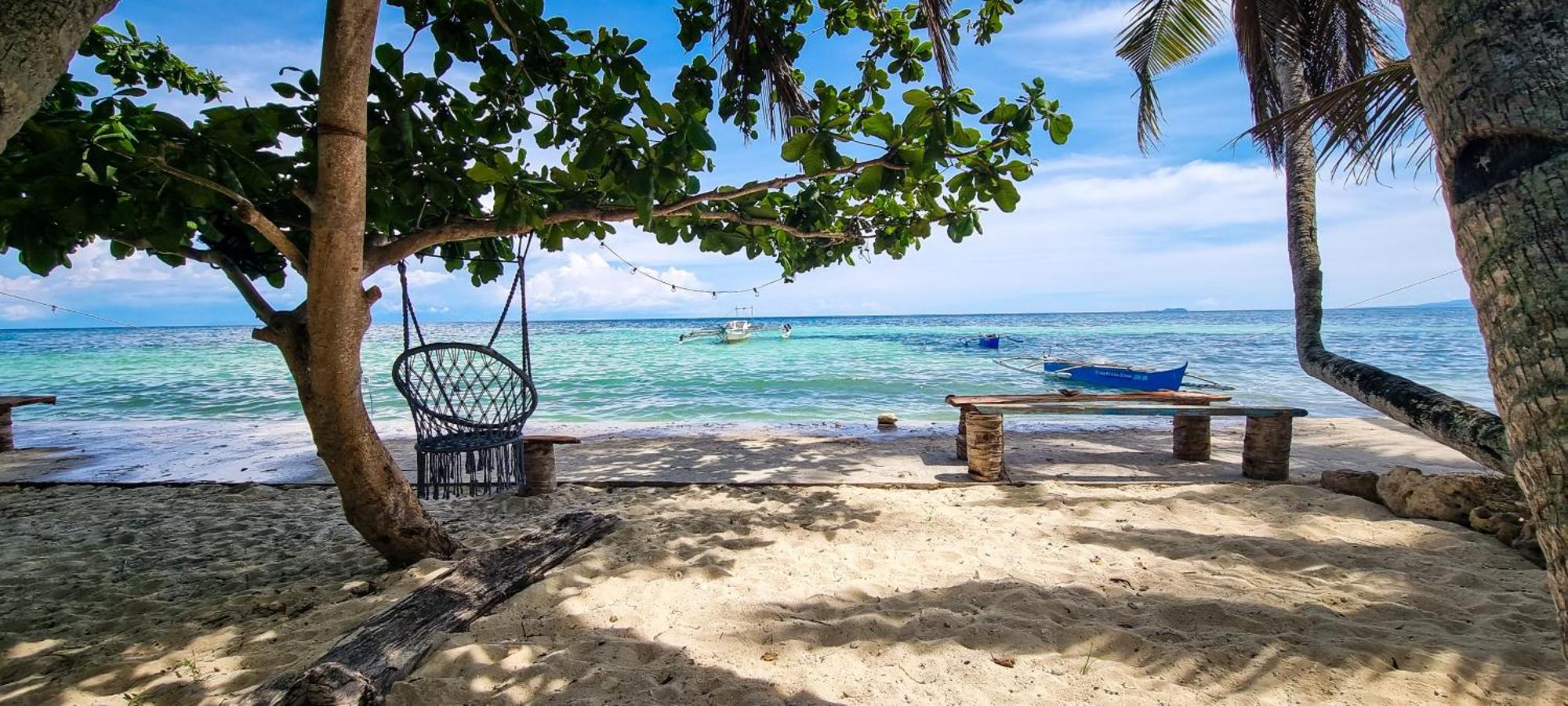 Blue House Backpackers Siquijor Hostel San Juan  Exterior photo